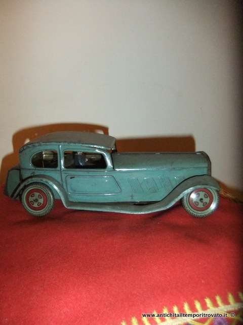 Title immagine 183_20 Antica automobile giocattolo in latta: Inghilterra, 1930