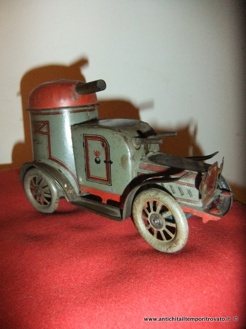 Antico carroarmato tedesco del 1930, marca Lehmann