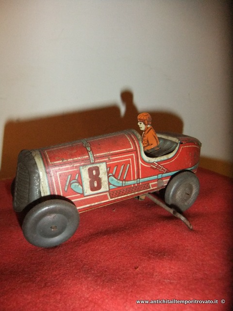 Title immagine 183_29 Antica automobile giocattolo in latta: Francia, 1930